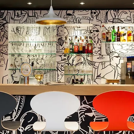 Ibis Altstadt Hotel 2*