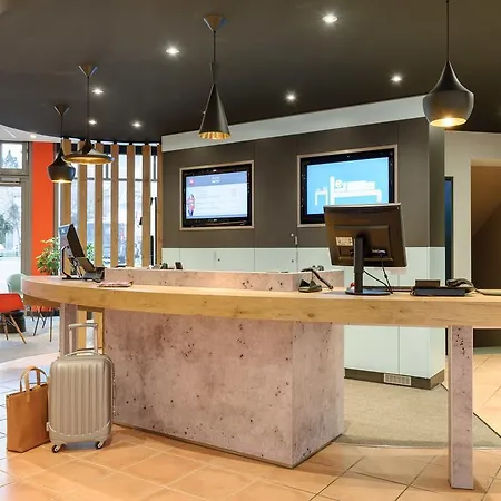 Ibis Altstadt 2*