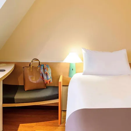 Ibis Altstadt Ξενοδοχείο 2*