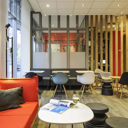 Ibis Altstadt Hotel 2*