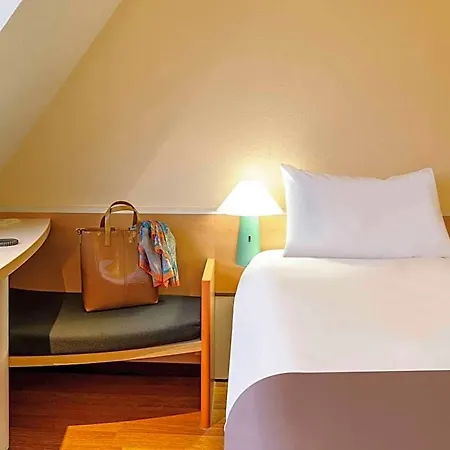 Ibis Altstadt 2*