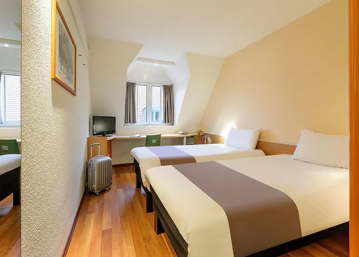 Ibis Altstadt Hotell